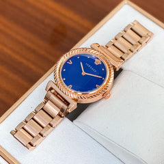Ver.sace sleek and decent quartz