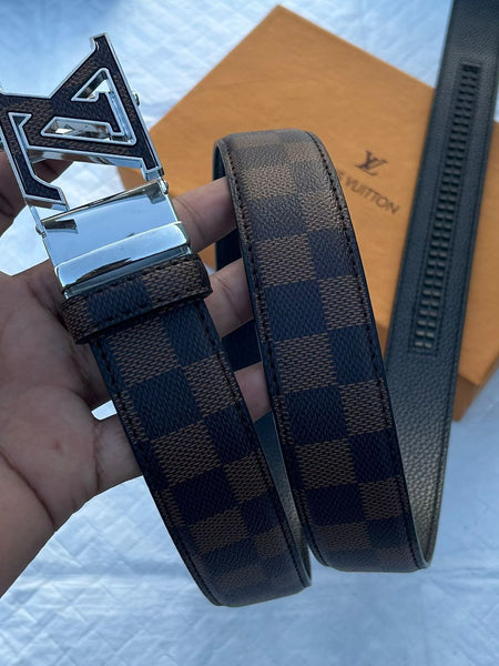 Lou.is Vui.tton belt