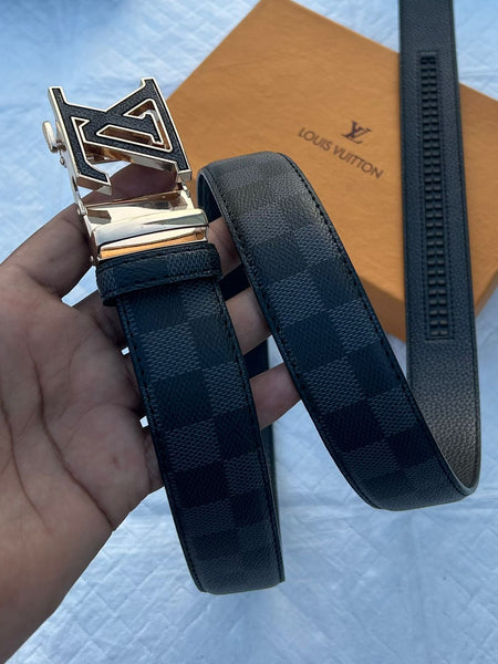 Lou.is Vui.tton belt