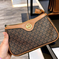 Mi.chael K.ors sling