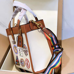 COA.CH FEILD TOTE 22 BAG IN COLORBLOCK WITH PATCHE