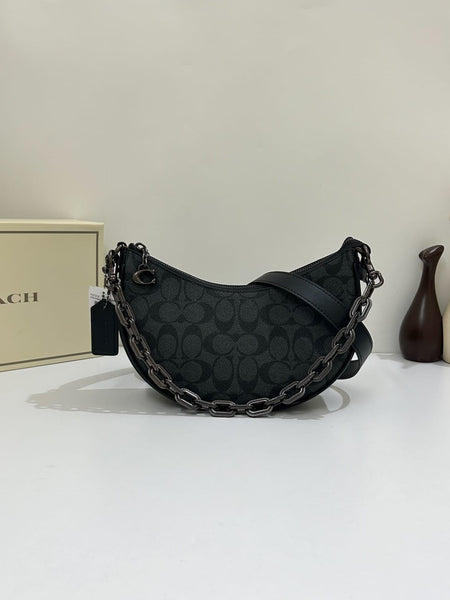 Coa.ch cross body bag