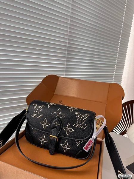 LO.UIS VUI.TTON DIANE STUDDED EDITION SHOULDER BAG CUM CROSSBODY