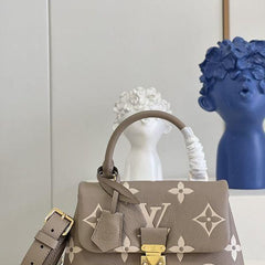 L.ouis V.uitton empreinte handbag