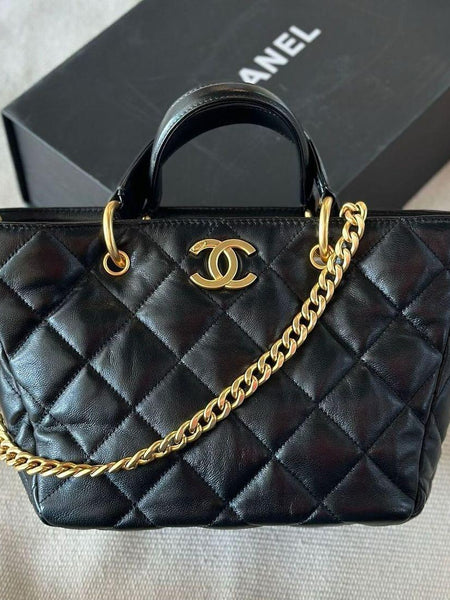 Chan.el mattelase small shoulder bag