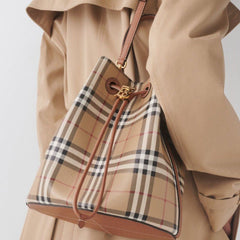 Burb.erry bucket bag