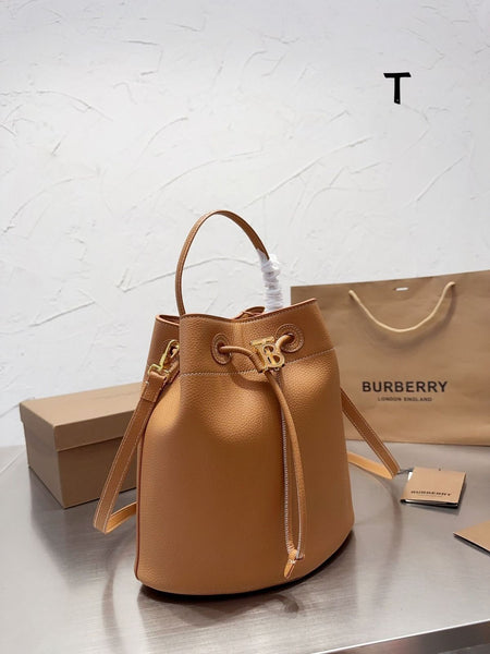 Burb.erry bucket bag