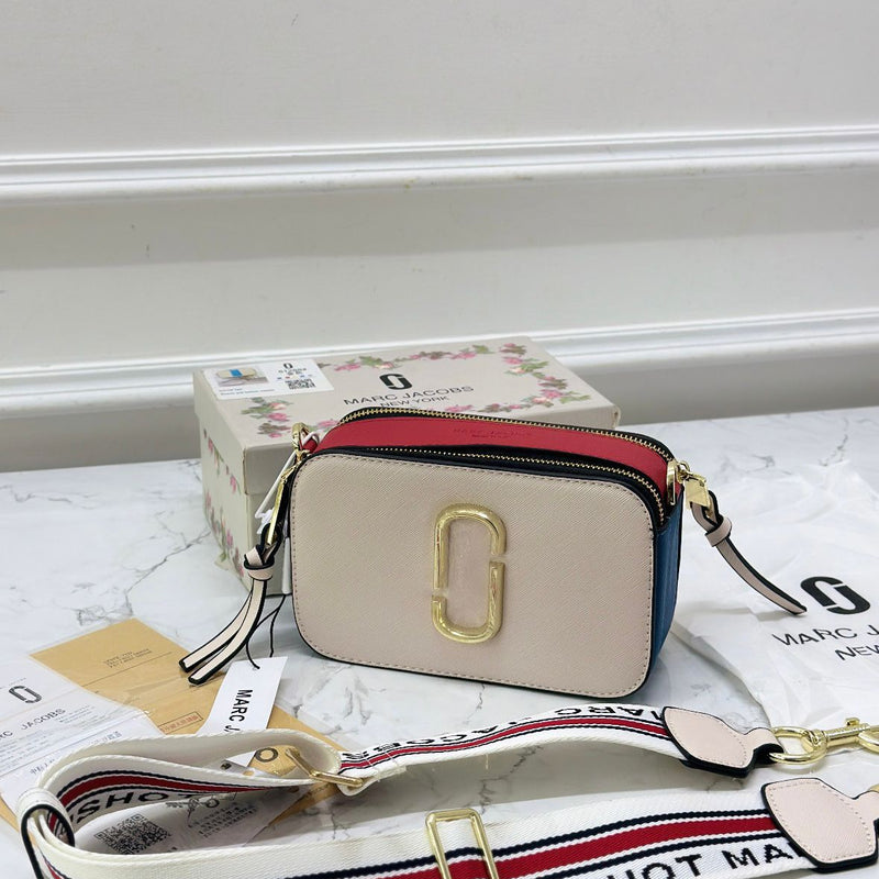 MA.RC JACO.BS SNAPSHOT CAMERA CROSSBODY CUM SLING BAG