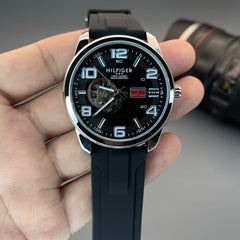 Tom.my Hil.figer th automatic