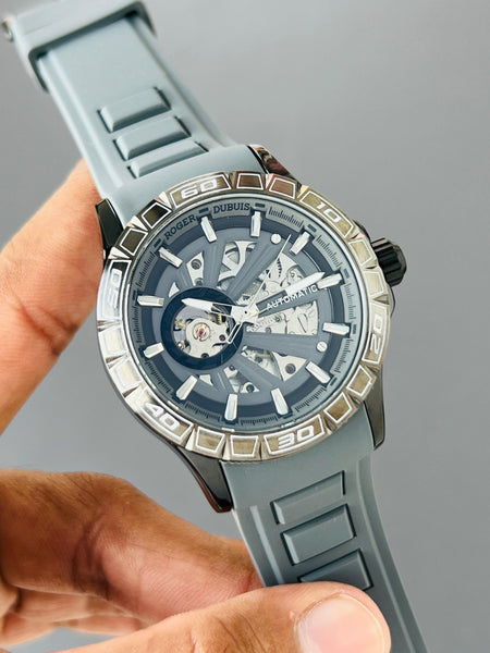Ro.ger dub.uis rd automatic