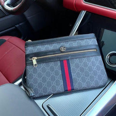 Gu.cci utility pouch