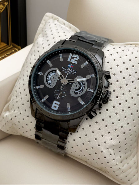 Tom.my Hilfigerr modern chronograph