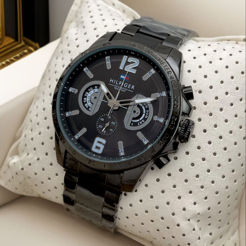 Tom.my Hilfigerr modern chronograph