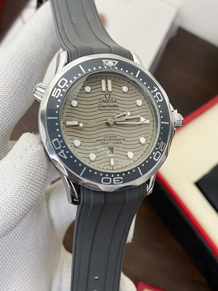 Omega  SeaMasterFibre Belt Quartz MACHINE