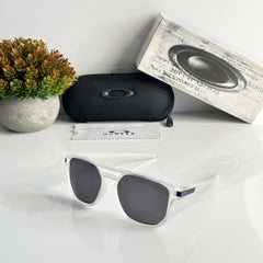 Oak.ley sunglasses