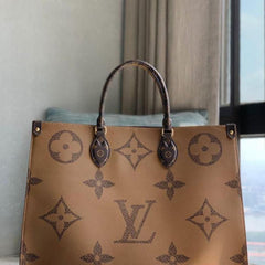 LOUI.S VUITT.ON ON THE GO