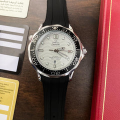 Omega  SeaMasterFibre Belt Quartz MACHINE