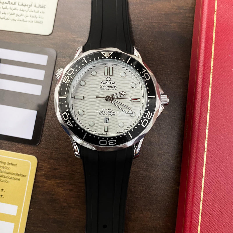 Omega  SeaMasterFibre Belt Quartz MACHINE