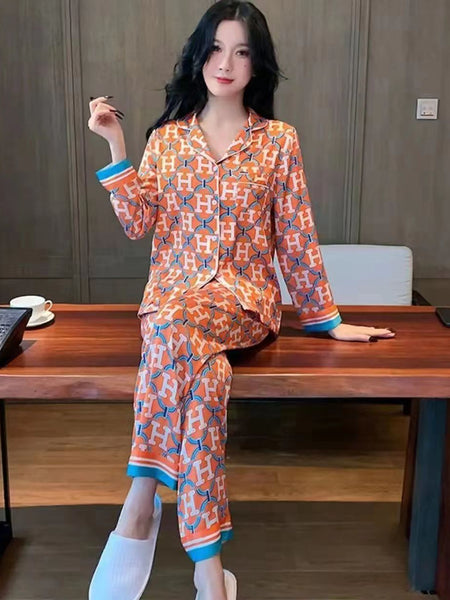 LADIES SATIN NIGHT SUIT