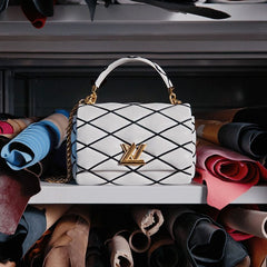 LOU.IS VUIT.TON GO - 14 MM MALLETAGE SHOULDER BAG