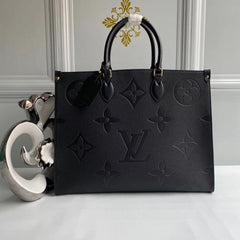 LOUI.S VUITT.ON ON THE GO