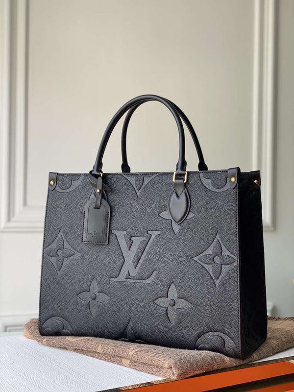 LOUI.S VUITT.ON ON THE GO