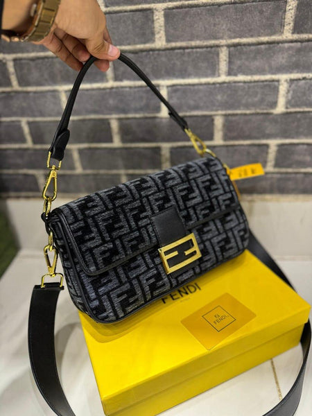 FE.NDI BAGUETTE SHOULDER BAG