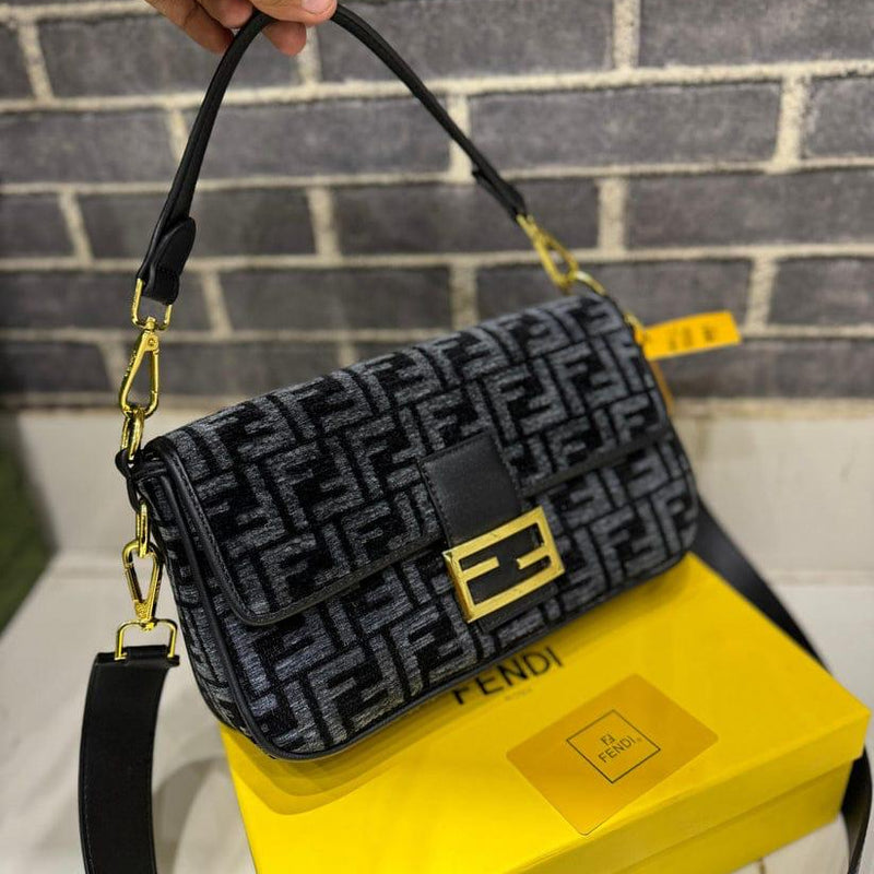 FE.NDI BAGUETTE SHOULDER BAG