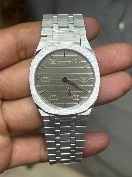 Guc.ci slim quartz