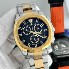 Very.sace v motif quartz movement