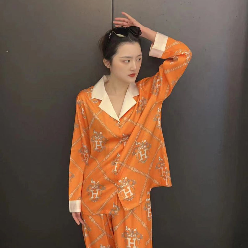 LADIES SATIN NIGHT SUIT
