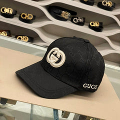 Guc.ci caps