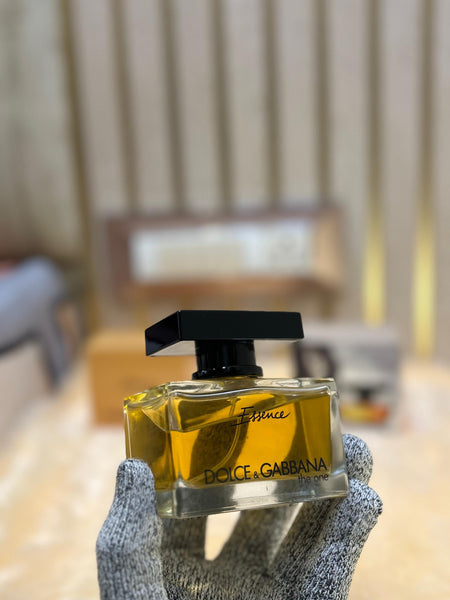 Essence Dolce& Gabbana perfuem